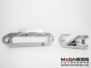 Jeep Wrangler JL Capture Fairlead - Black Jeep Wrangler JL Capture Fairlead - Black
